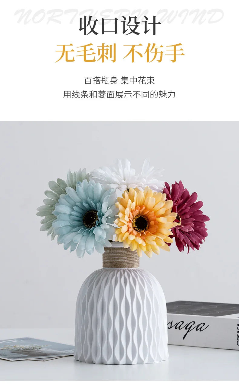 BlossomPure Nordic Vase